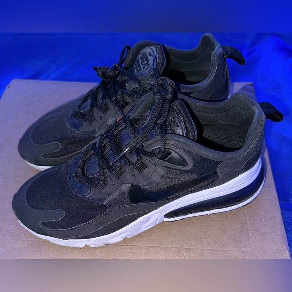 Nike Air Max 270 React W7 “Black White” - Picture 2 of 10